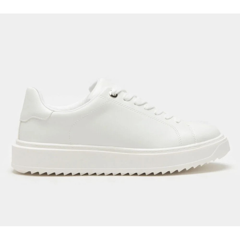 Women White Lace up Platform Sneakers Cushioned Low Top Soda Retain Size 6